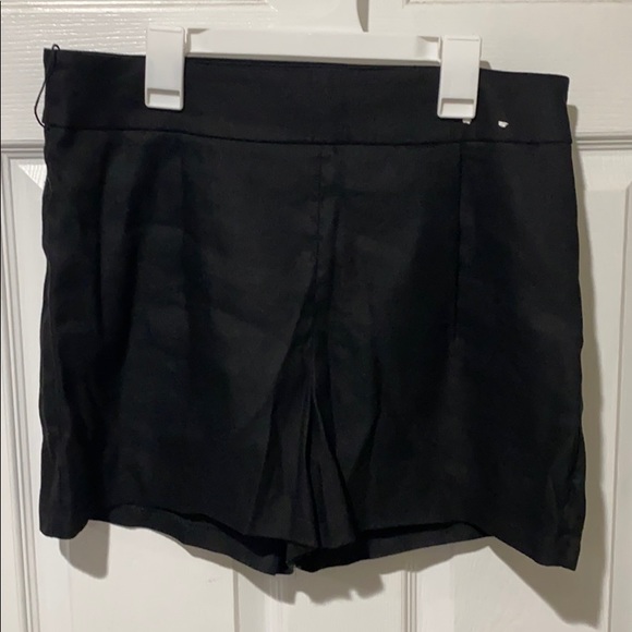 Express shorts - Picture 1 of 3